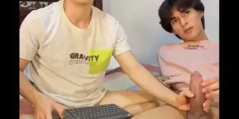 Latin twinks fuck durign a cam show