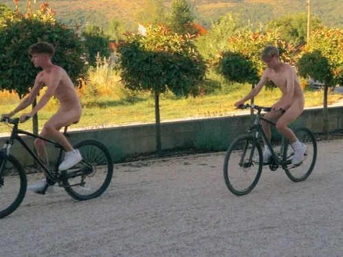 Finley and Louis – Morning bike rides ends in fucking by the pool – LouisLiveli, finleykardey
