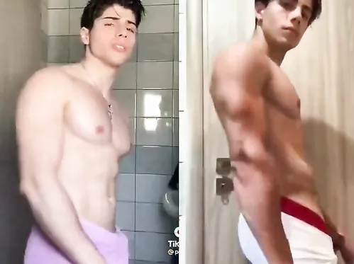 Tiktoker stud shows off his big curved cock