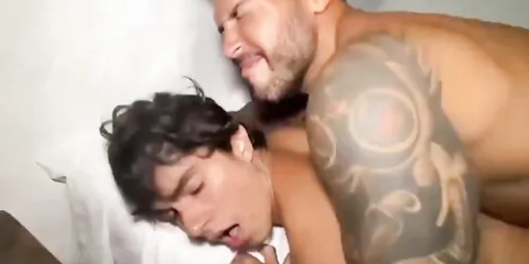 Viktor Rom pounds Alfonso Osnaya