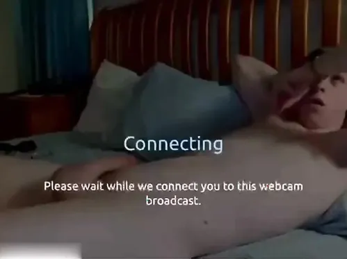 Evan Powers (evan_p18) jerks off in bed